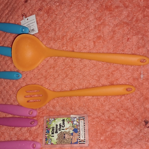 Huge baking Christmas set for family of four - Picture 16 of 16